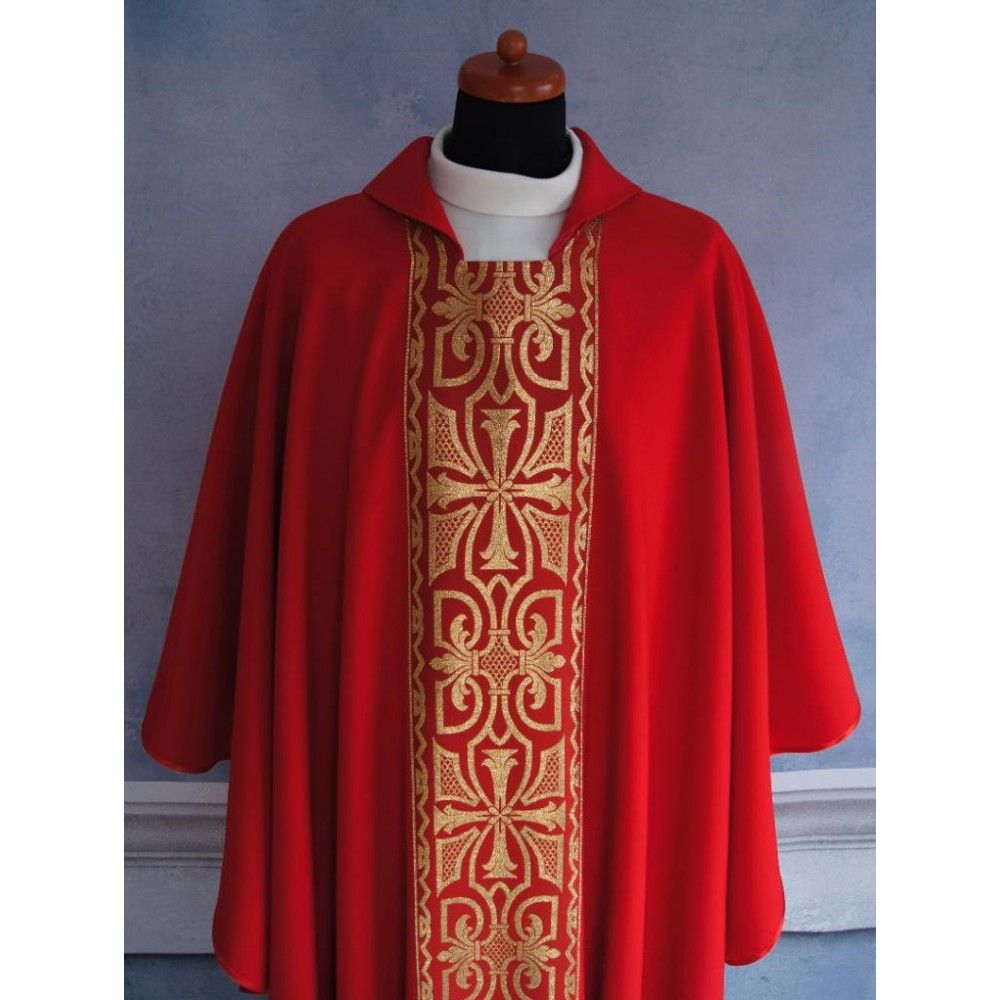 Ornat gotycki czerwony, pas tkany krzyż (118K) - zdjęcie 2 - Ornat gotycki czerwony, pas tkany krzyż (118K)