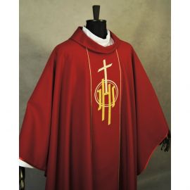 Ornat gotycki czerwony, haftowany IHS (122K) - zdjęcie 3 - Ornat gotycki czerwony, haftowany IHS (122K)