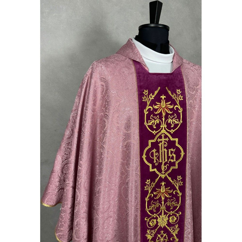Ornat gotycki blady różowy, haftowany pas aksamit (149K) - zdjęcie 3 - Ornat gotycki blady różowy, haftowany pas aksamit (149K)