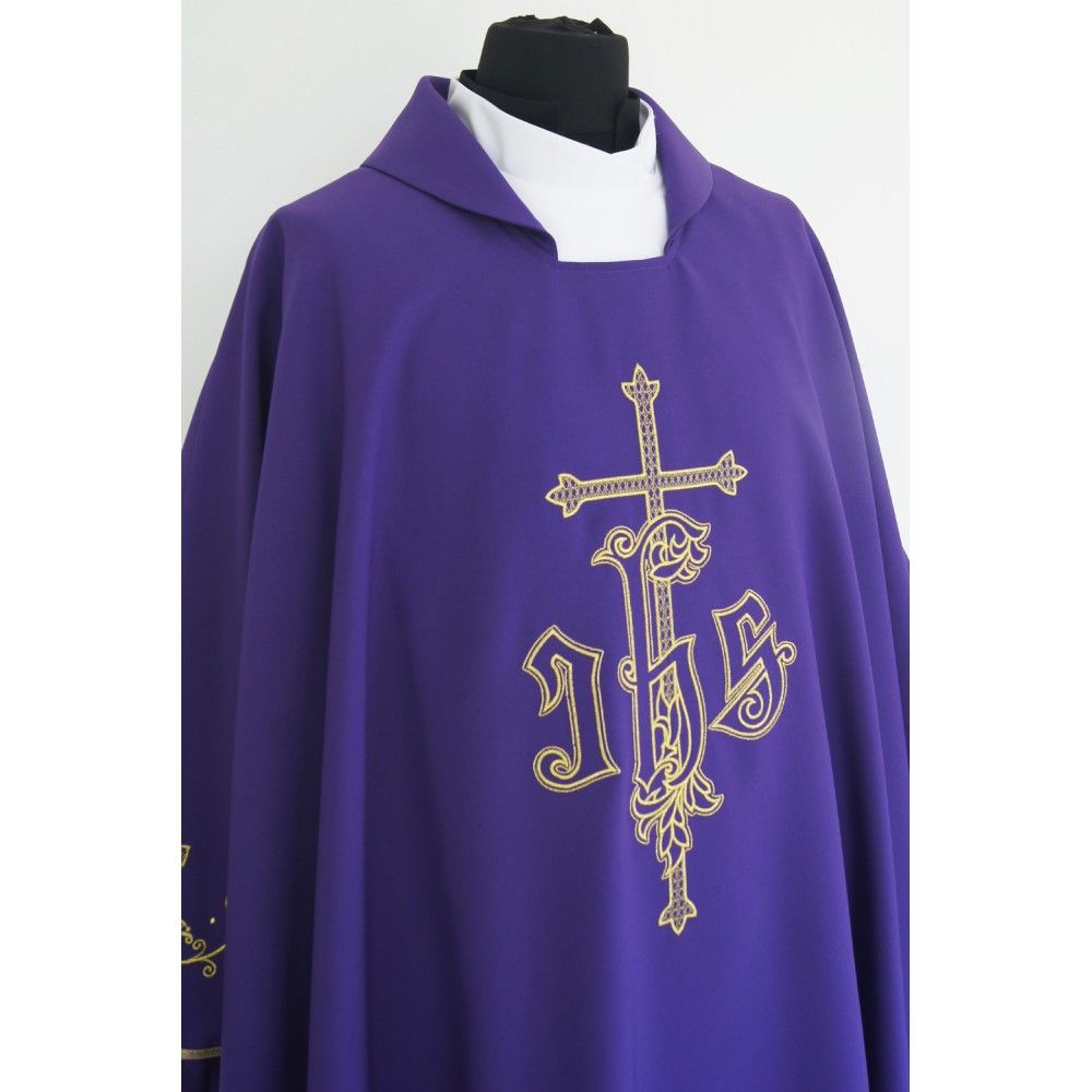 Ornat gotycki fioletowy, haftowany, materiał strecz (155K) - zdjęcie 2 - Ornat gotycki fioletowy, haftowany, materiał strecz (155K)