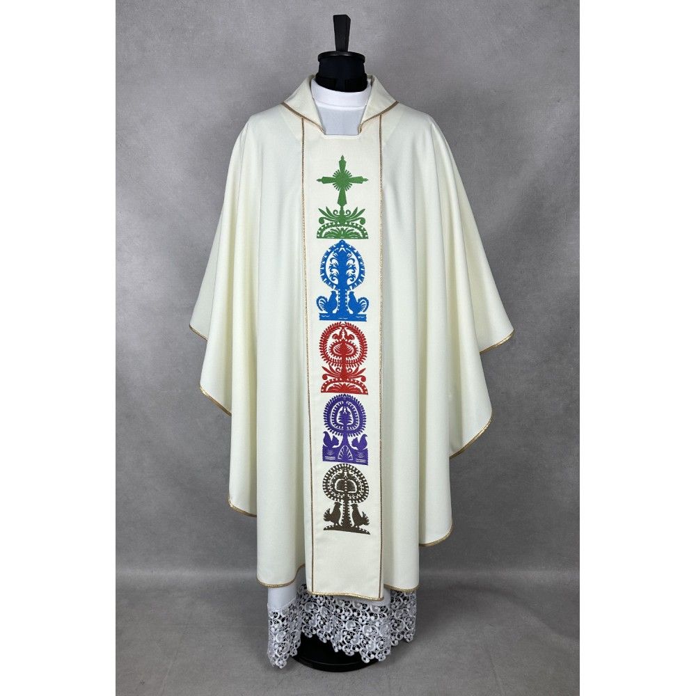 Ornat gotycki wzór kurpiowski, haftowany, materiał strecz (160K) - zdjęcie 2 - Ornat gotycki wzór kurpiowski, haftowany, materiał strecz (160K)