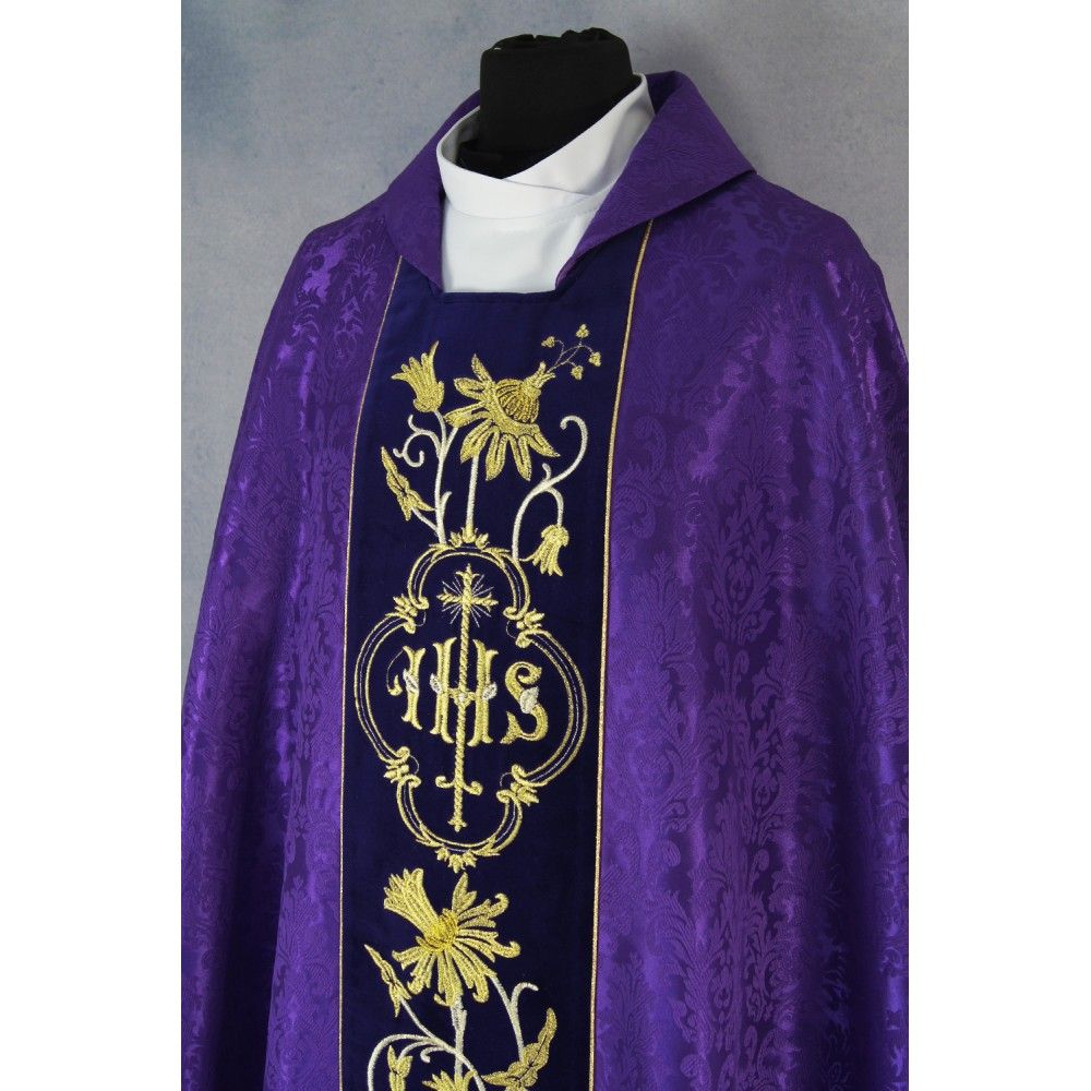Ornat gotycki fioletowy haftowany - tkanina żakard (51) - zdjęcie 2 - Ornat gotycki fioletowy haftowany - tkanina żakard (51)