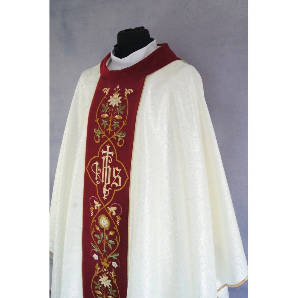 Ornat gotycki ecru, haftowany pas aksamit (207K) - zdjęcie 3 - Ornat gotycki ecru, haftowany pas aksamit (207K)