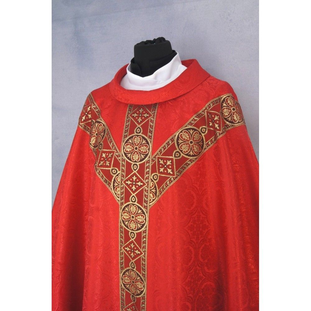 Ornat semi gotycki, czerwony, tkanina żakard, pasy tkane (58K) - zdjęcie 2 - Ornat semi gotycki, czerwony, tkanina żakard, pasy tkane (58K)