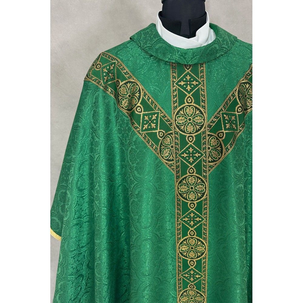 Ornat semi gotycki, zielony, tkanina żakard, pasy tkane (60K) - zdjęcie 2 - Ornat semi gotycki, zielony, tkanina żakard, pasy tkane (60K)