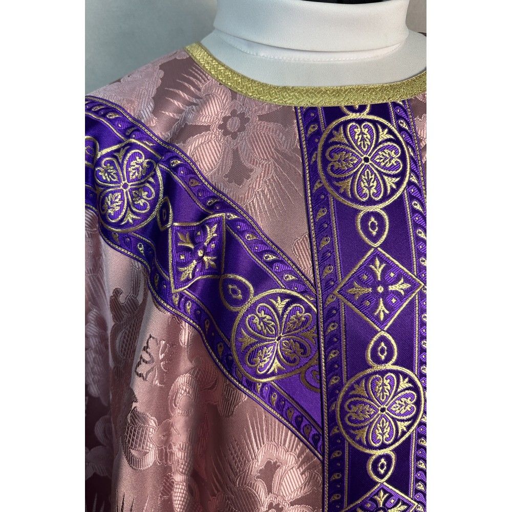 Ornat semi gotycki, blady róż, tkanina żakard, pasy tkane (81K) - zdjęcie 2 - Ornat semi gotycki, blady róż, tkanina żakard, pasy tkane (81K)