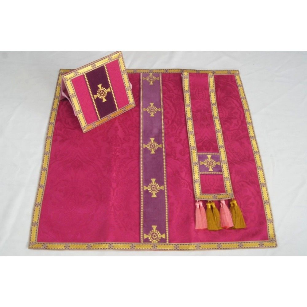 Ornat semi gotycki różowy + akcesoria, tkanina żakard, pasy aksamit (109K) - zdjęcie 3 - Ornat semi gotycki różowy + akcesoria, tkanina żakard, pasy aksamit (109K)