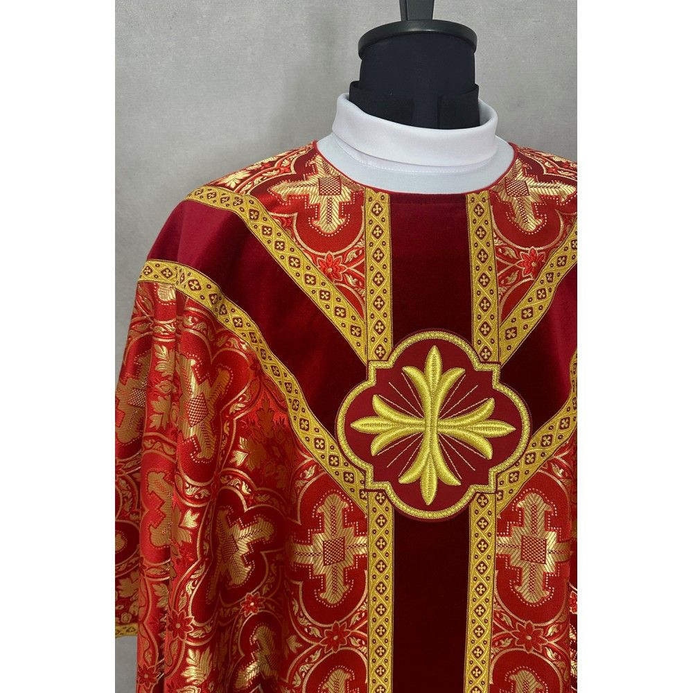 Ornat semi gotycki czerwony, tkanina żakard (111K) - zdjęcie 2 - Ornat semi gotycki czerwony, tkanina żakard (111K)