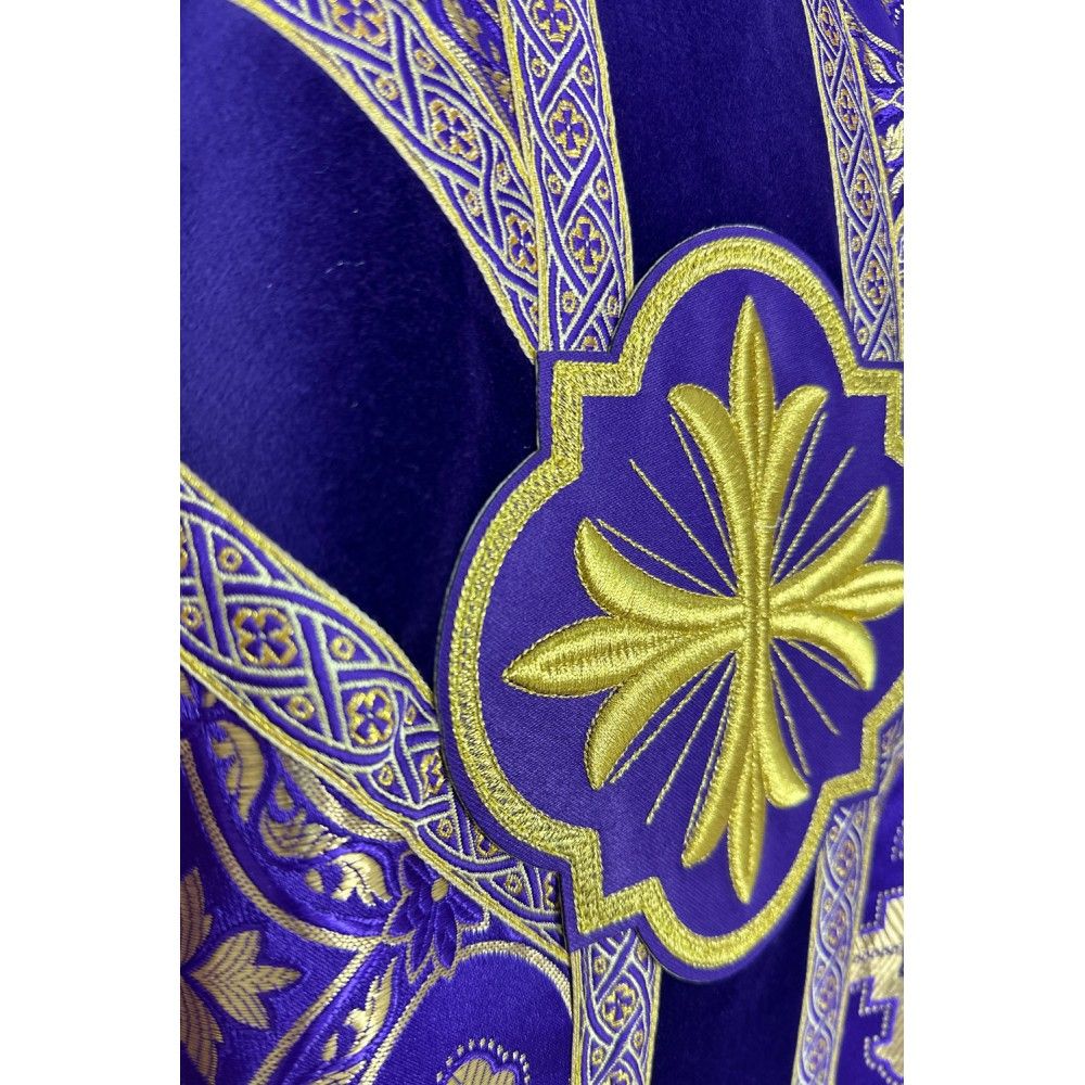 Ornat semi gotycki fioletowy, tkanina żakard (112K) - zdjęcie 2 - Ornat semi gotycki fioletowy, tkanina żakard (112K)