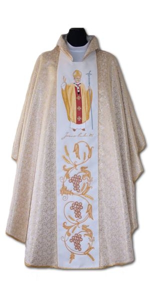 Ornat Jan Paweł II - cała postać