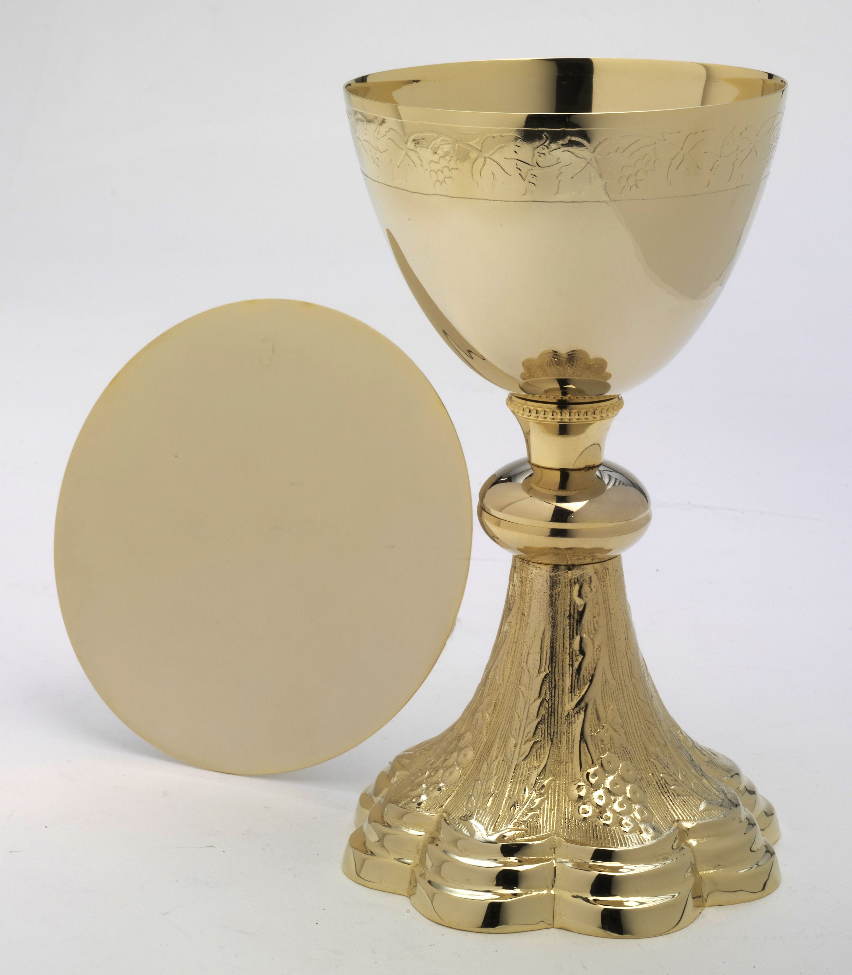 Kielich złocony + patena -21,5 cm.