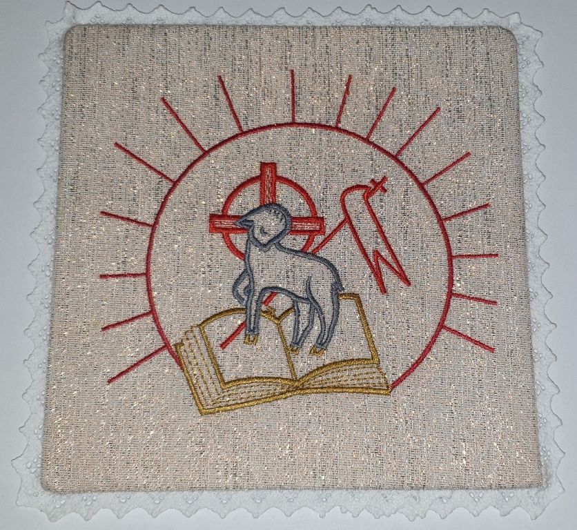 Palka ecru Baranek Ofiarny (czerwony) - zdjęcie 2 - Palka ecru Baranek