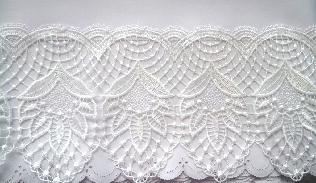 Obrus ołtarzowy (3) - zdjęcie 3 - Obrus ołtarzowy (3)