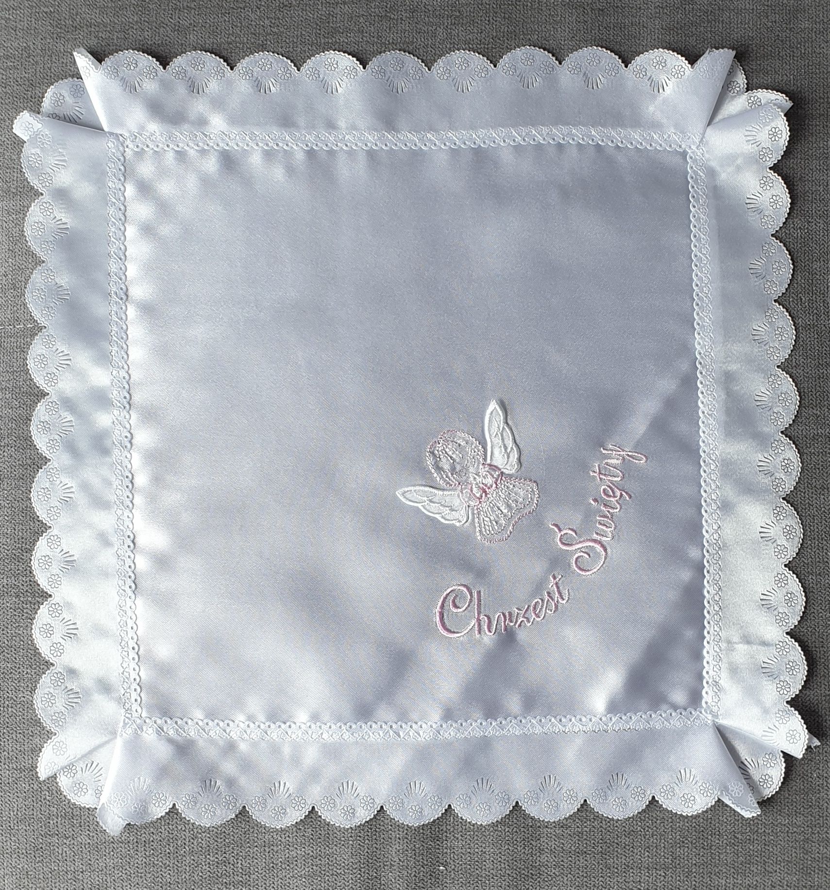 Szatka do chrztu, kwadrat, haft różowy