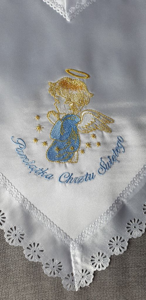Szatka do chrztu - serce, niebieski haft - zdjęcie 2 - Szatka do chrztu - serce, niebieski haft