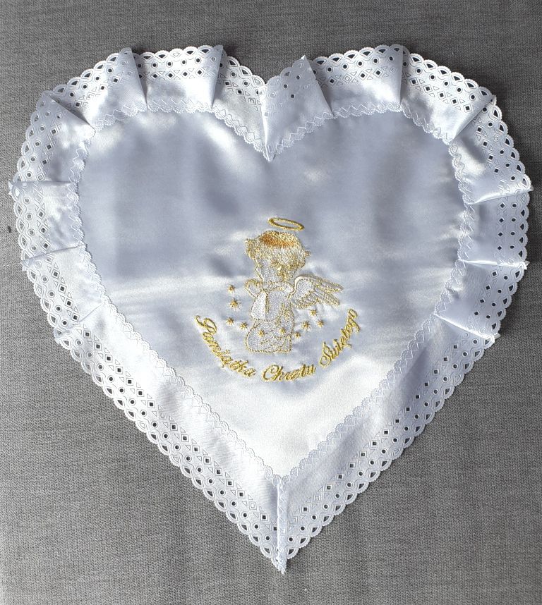 Szatka do chrztu - serce, haft złoty