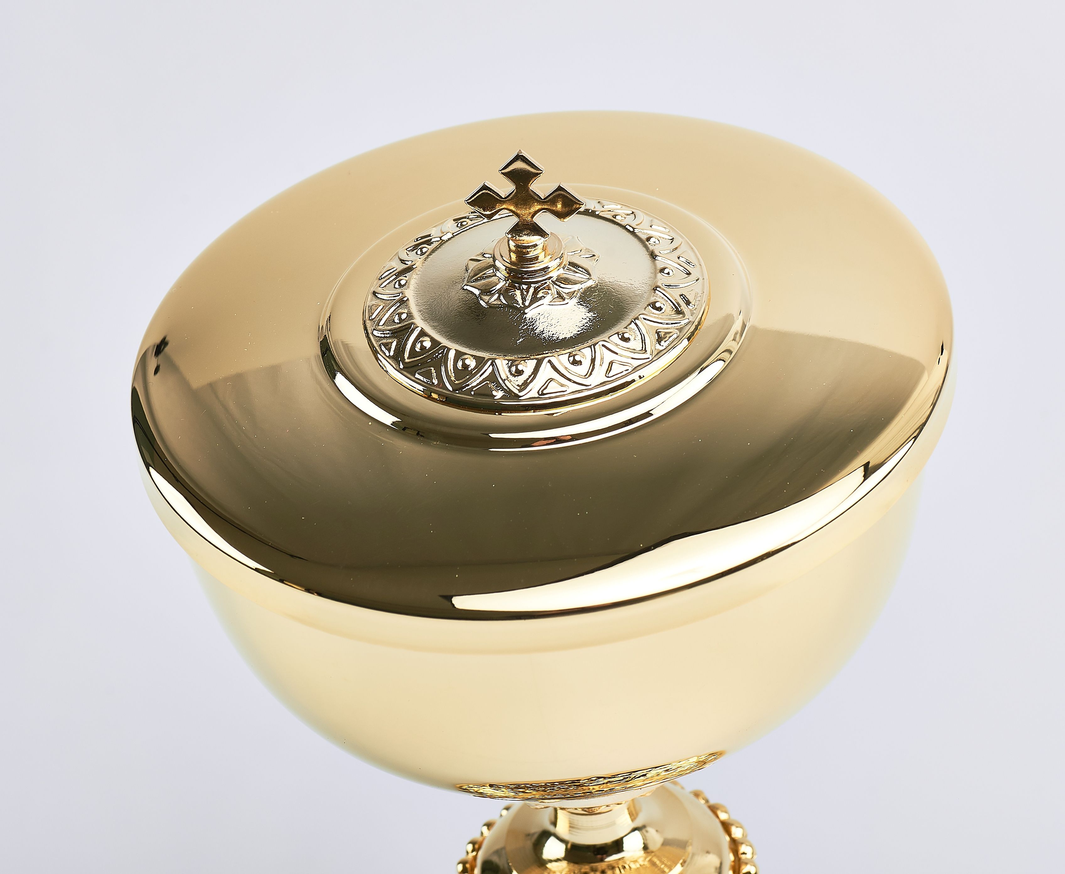 Puszka pozłacana do koncelebry - 26 cm (4) - zdjęcie 2 - Puszka pozłacana do koncelebry - 26 cm (4)