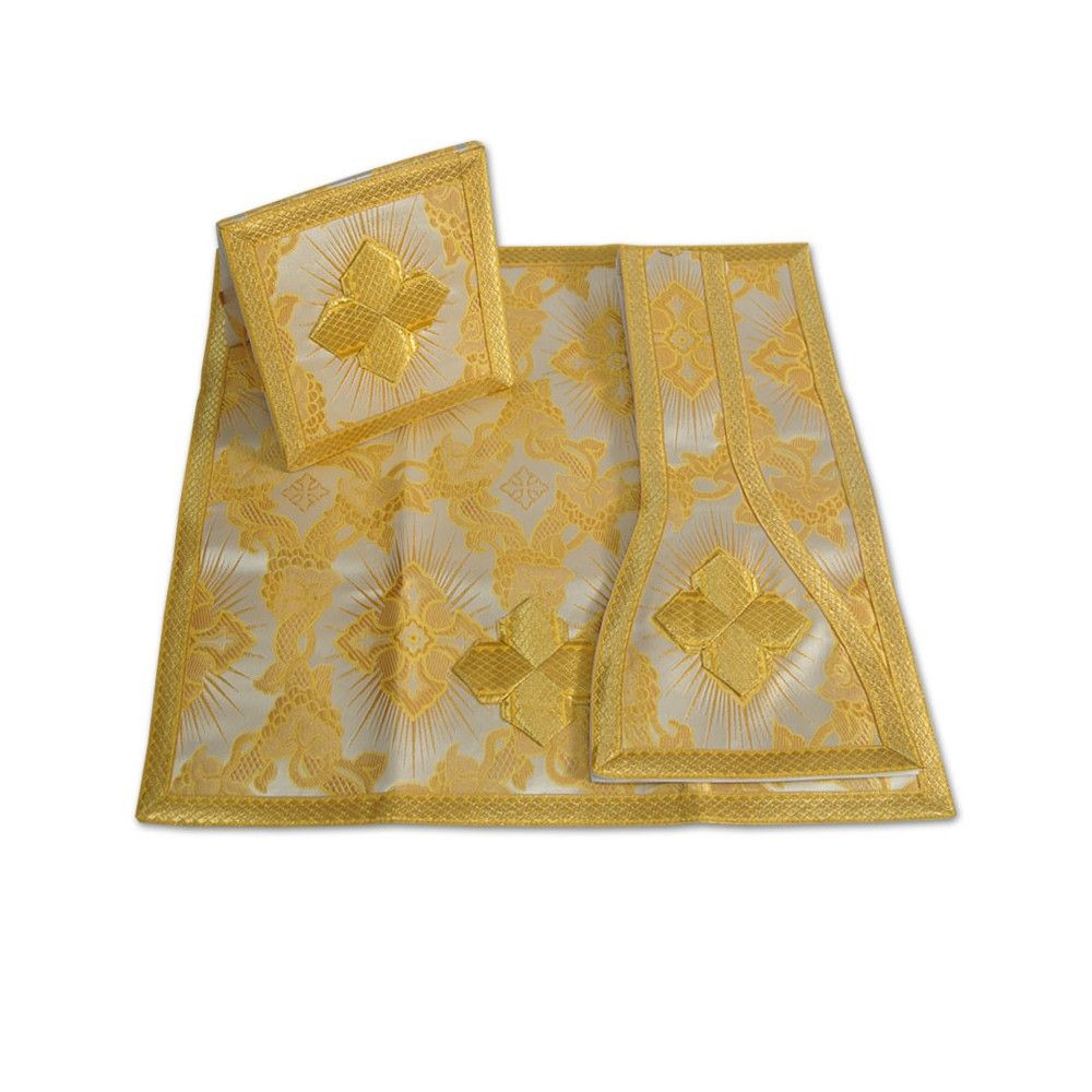 Ornat rzymski haftowany - Chrystus na krzyżu (21) - zdjęcie 4 - Ornat rzymski haftowany - Chrystus na krzyżu (21)