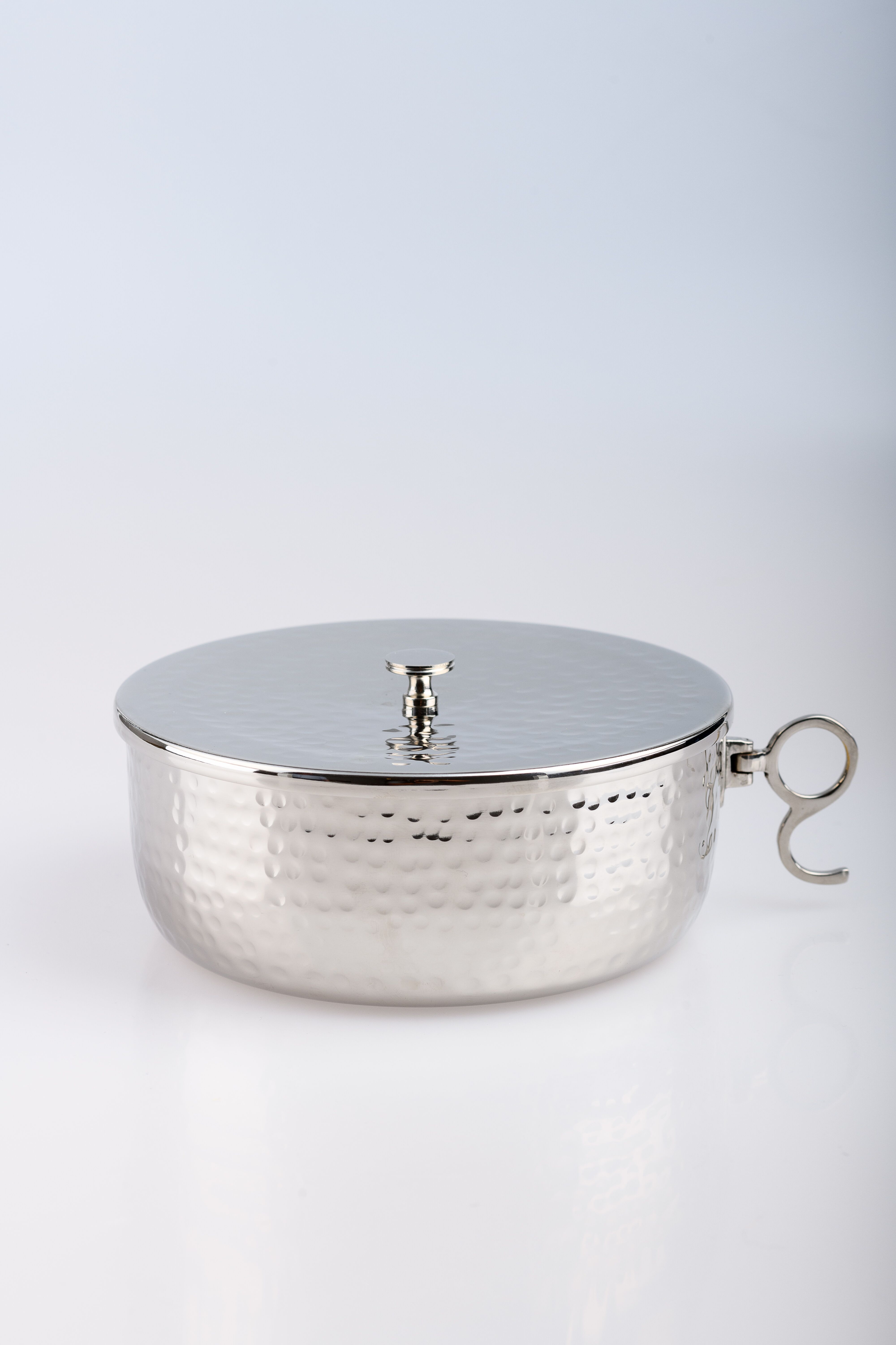 Puszka na komunikanty, posrebrzana z zamknięciem - 7 cm