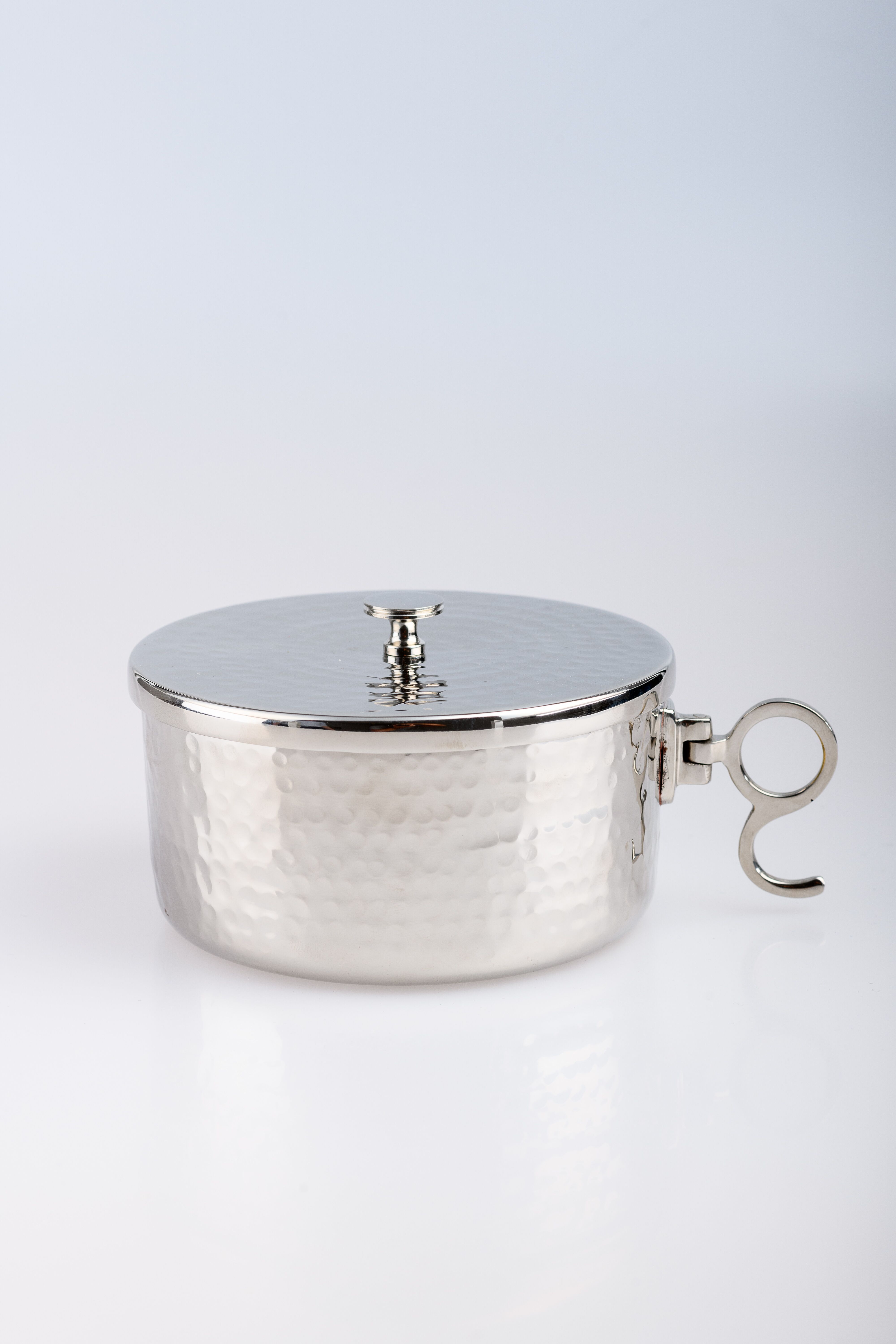 Puszka na komunikanty, posrebrzana z zamknięciem - 6,5 cm