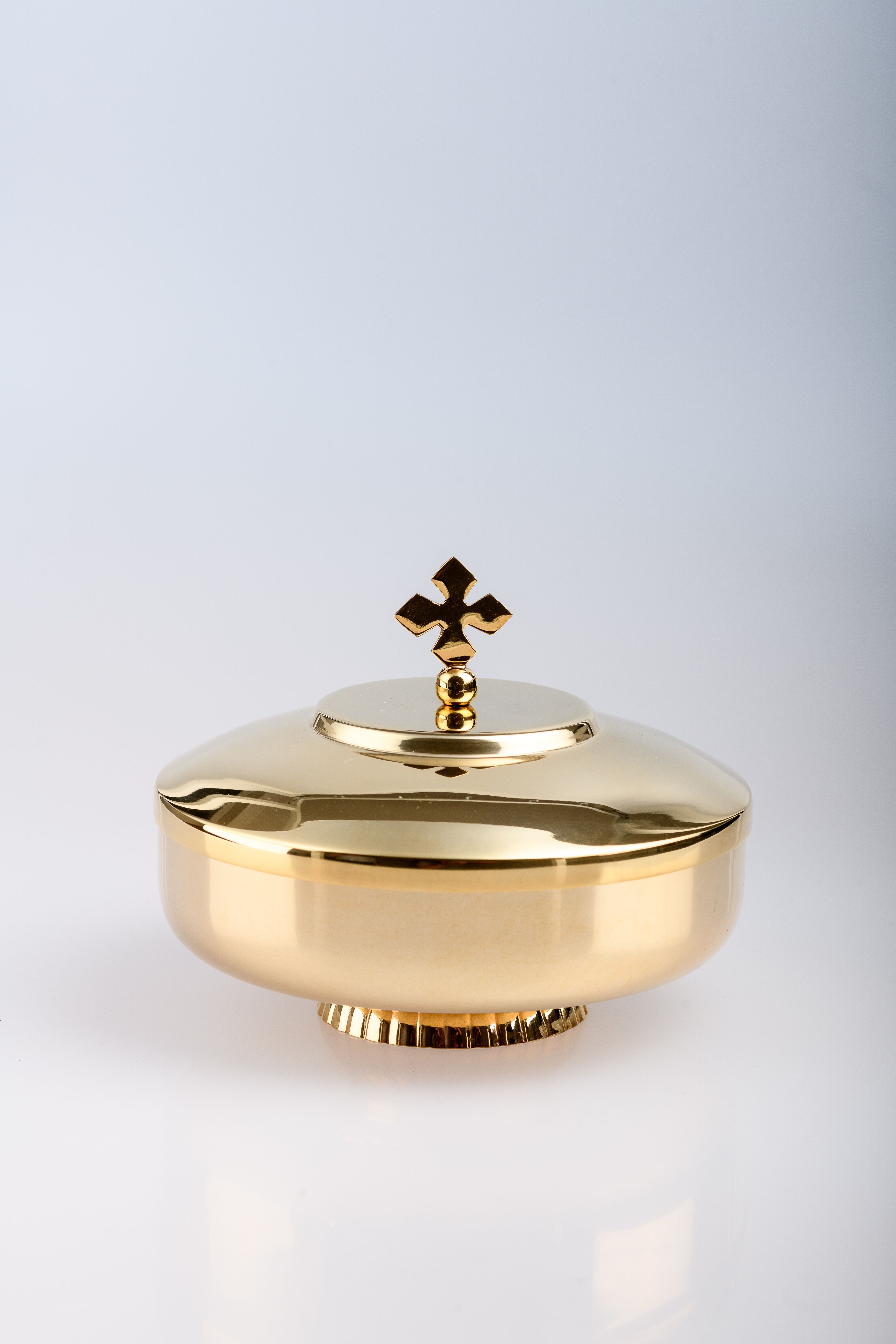 Puszka na komunikanty, pozłacana z zamknięciem - 12,5 cm