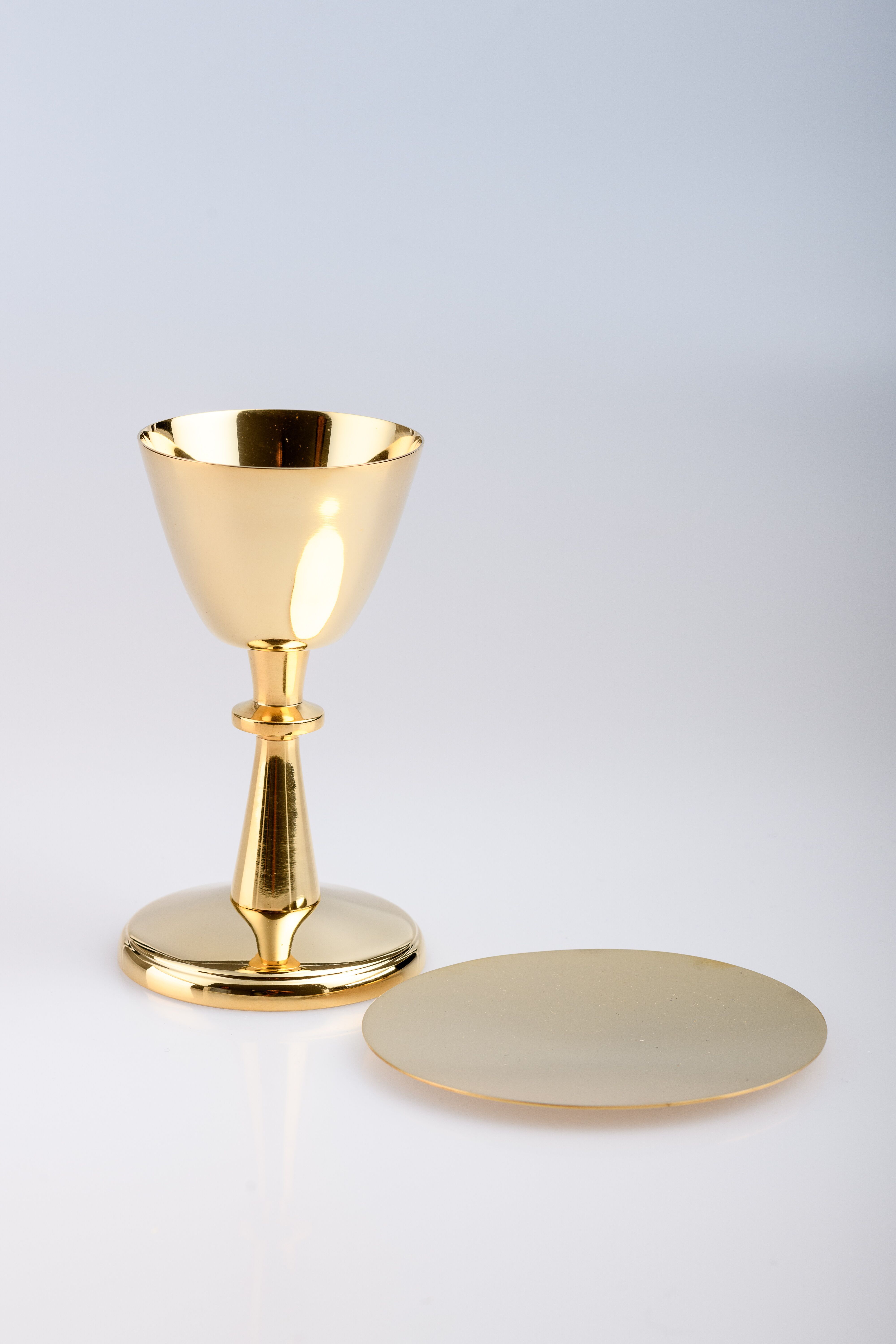 Kielich turystyczny pozłacany + patena - 13 cm (63) - Kielich turystyczny pozłacany + patena - 13 cm (63)