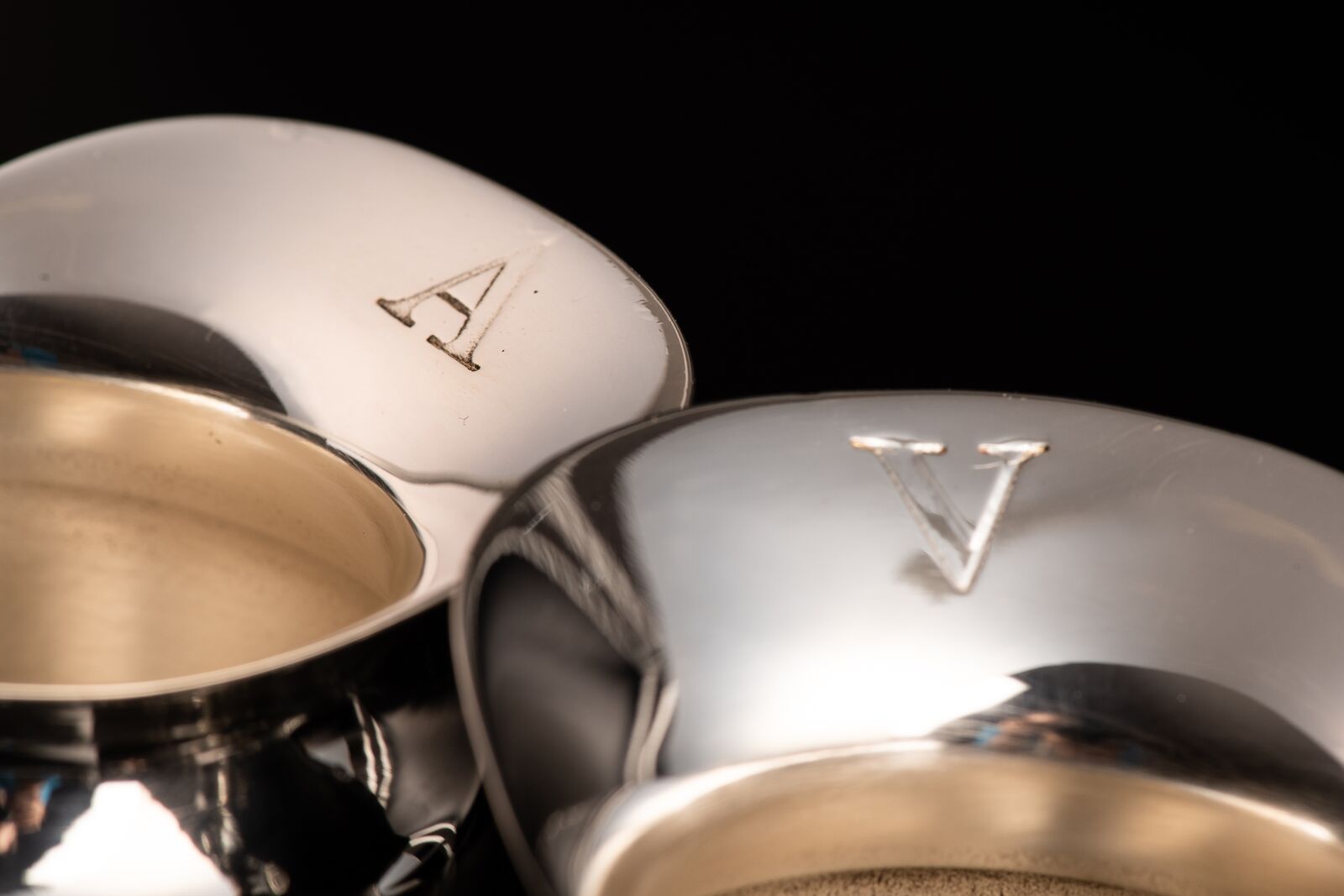 Zestaw dzbanków do wody i wina - mosiądz niklowany - zdjęcie 4 - Zestaw dzbanków do wody i wina - mosiądz niklowany