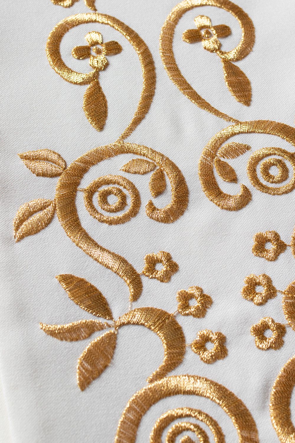 Stuła Maryjna haftowana - ecru (56) - zdjęcie 2 - Stuła Maryjna haftowana - ecru (56)