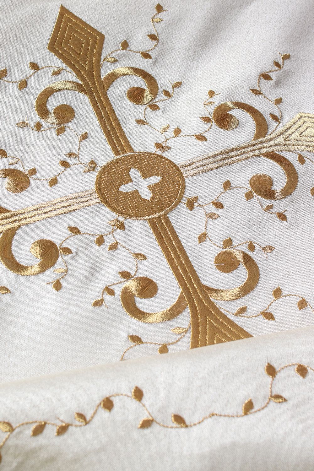 Welon liturgiczny Krzyż - ecru satyna (34) - zdjęcie 3 - Welon liturgiczny Krzyż - ecru satyna (34)