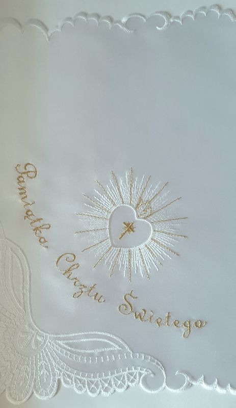 Szatka do chrztu biała- Serce - kwadrat - zdjęcie 2 - Szatka do chrztu biała- Serce - kwadrat