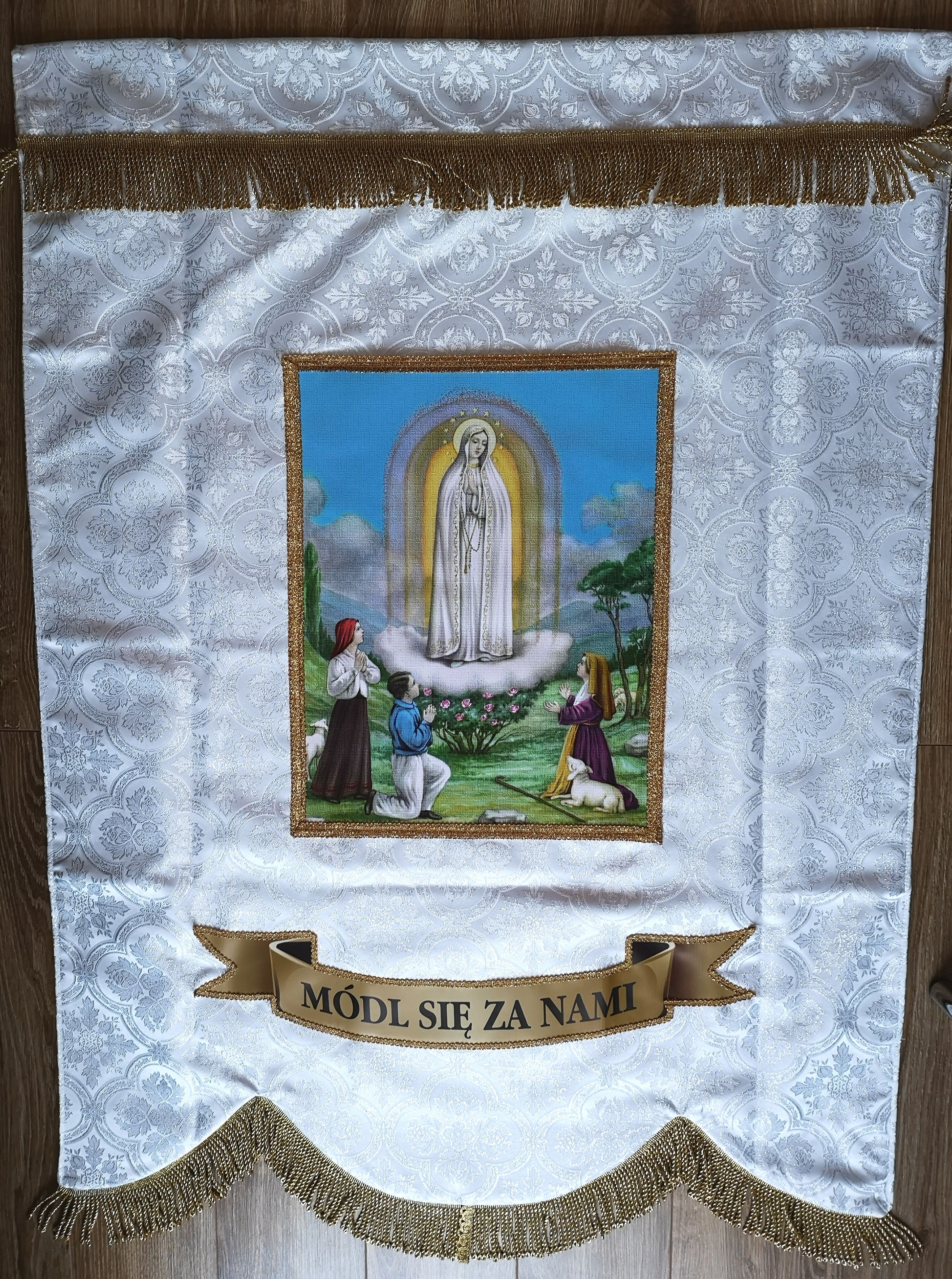 Chorągiew procesyjna (9) - zdjęcie 3 - Chorągiew procesyjna (9)