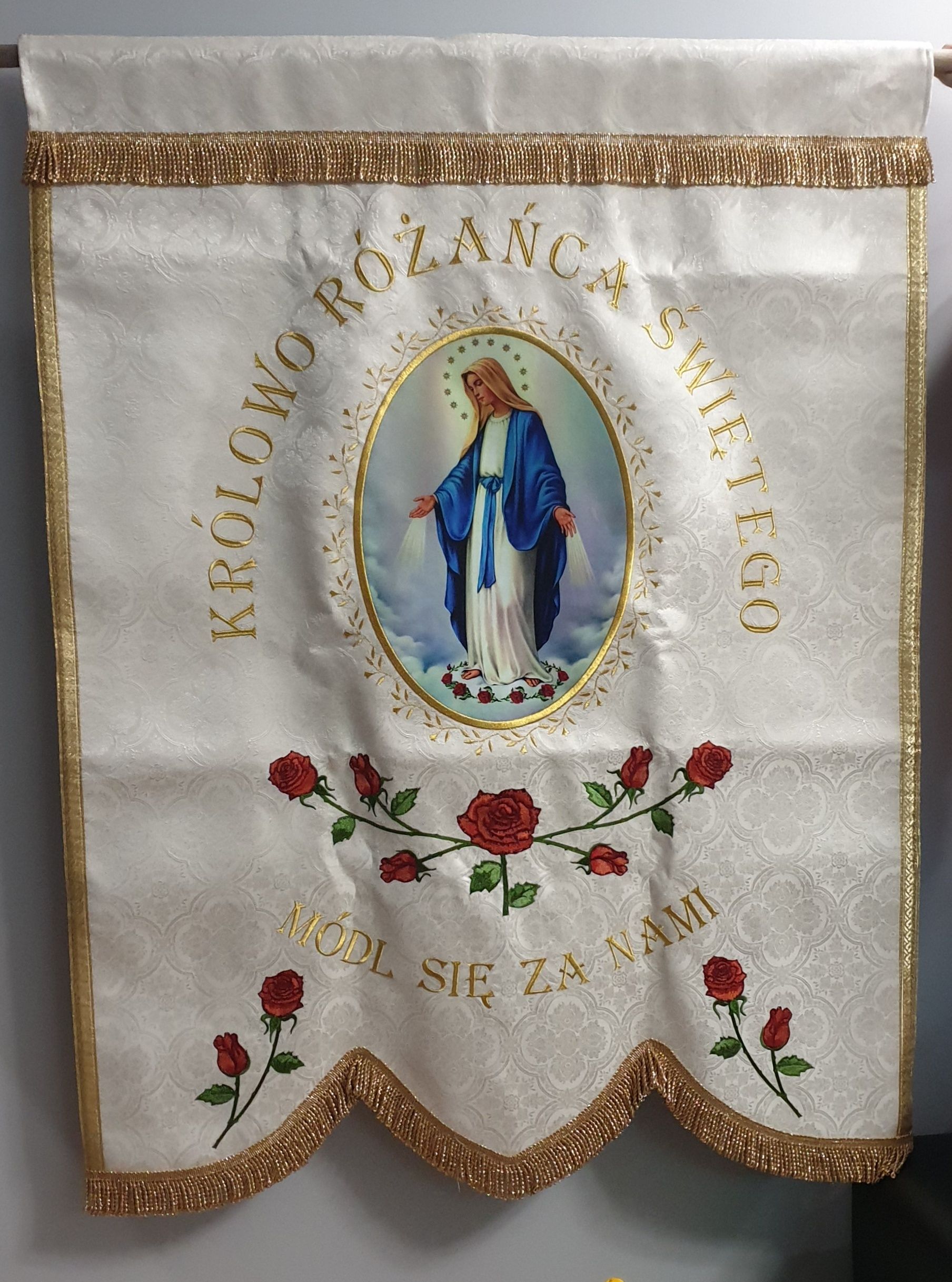 Chorągiew Maryjna - wzór przykładowy - zdjęcie 2 - Chorągiew Maryjna - wzór przykładowy