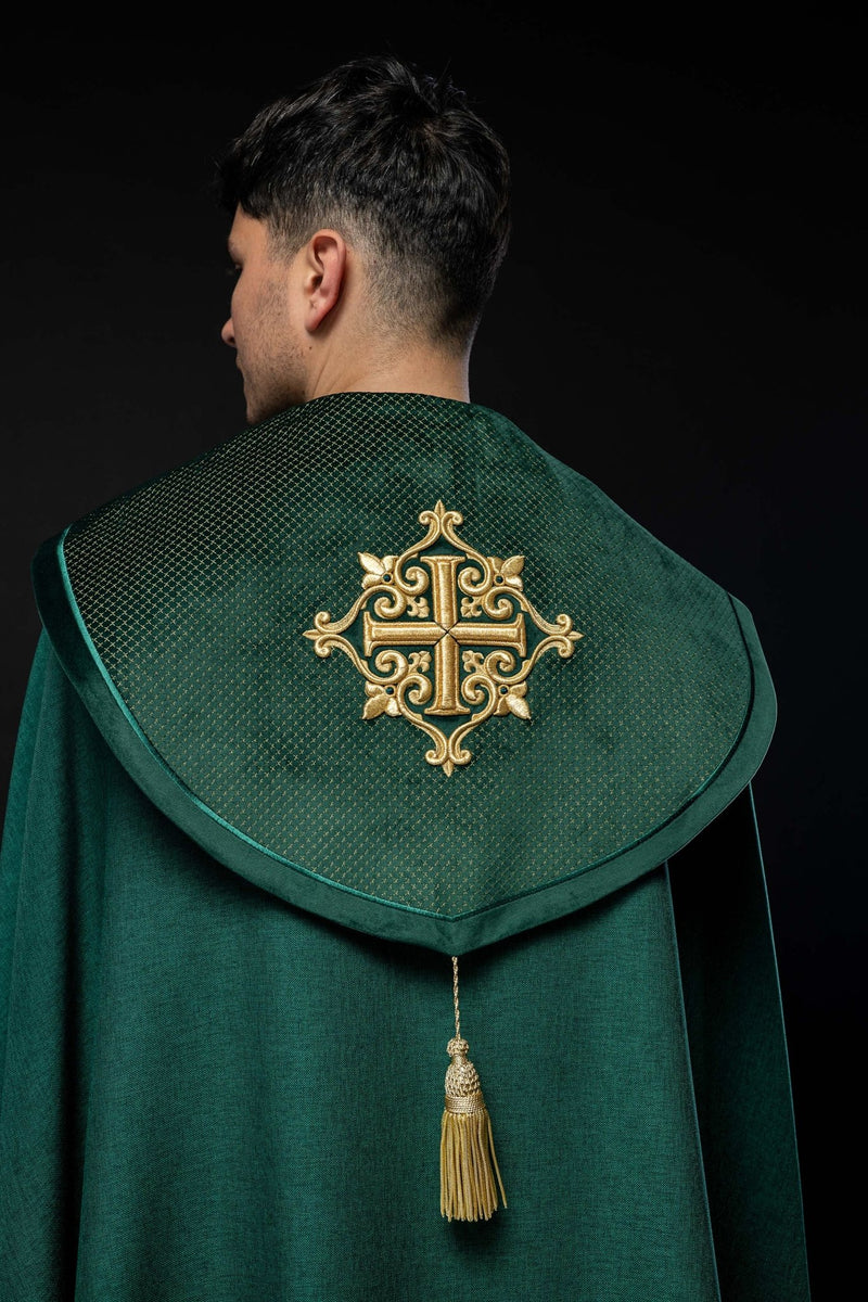 Kapa liturgiczna zielona, haftowana, aksamitny zielony pas (33H)