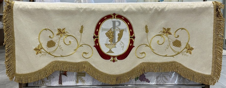 Baldachim haftowany na 2 drzewce - zdjęcie 2