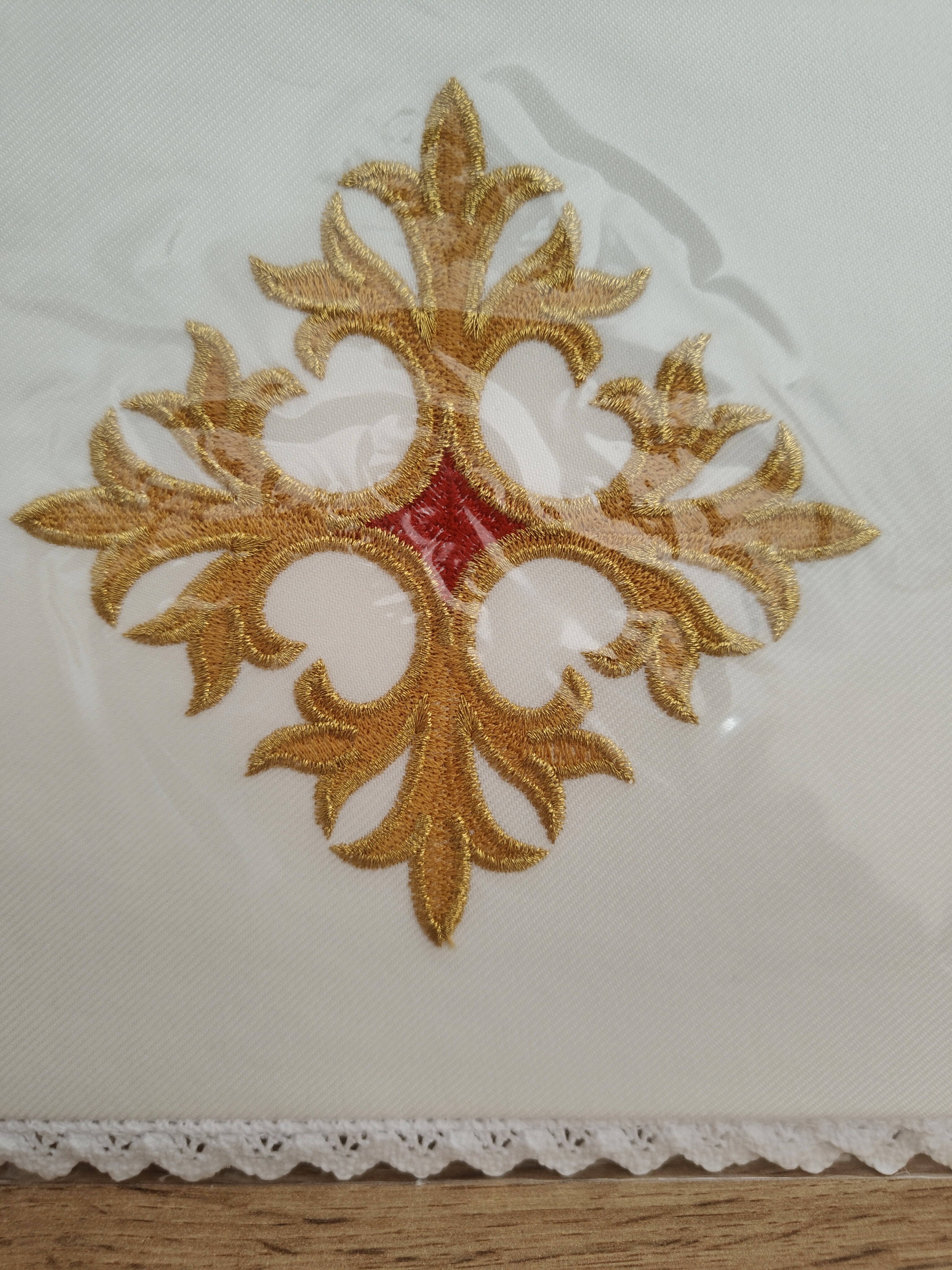 Palka haftowana, ecru - Krzyż - zdjęcie 2