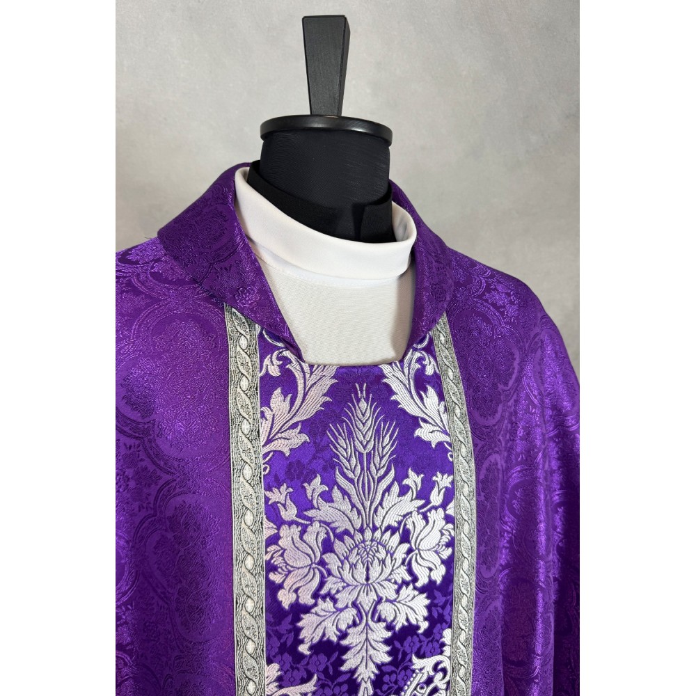 Ornat gotycki - tkanina fioletowa żakard - zdjęcie 4