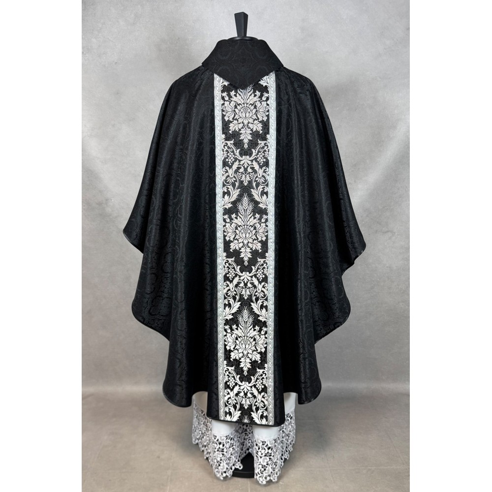 Ornat gotycki - tkanina czarny żakard - zdjęcie 2