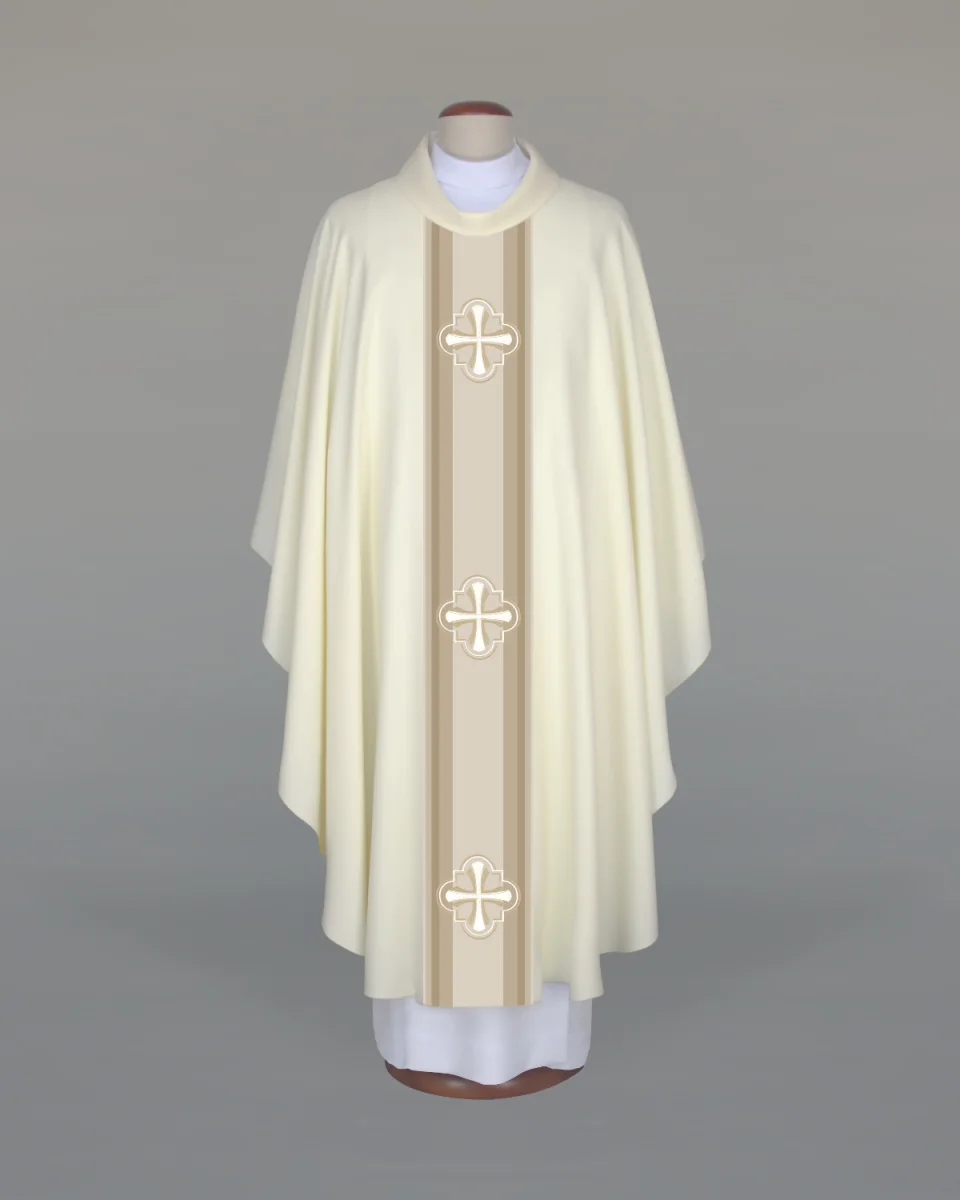 Ornat haftowany ecru - krzyże