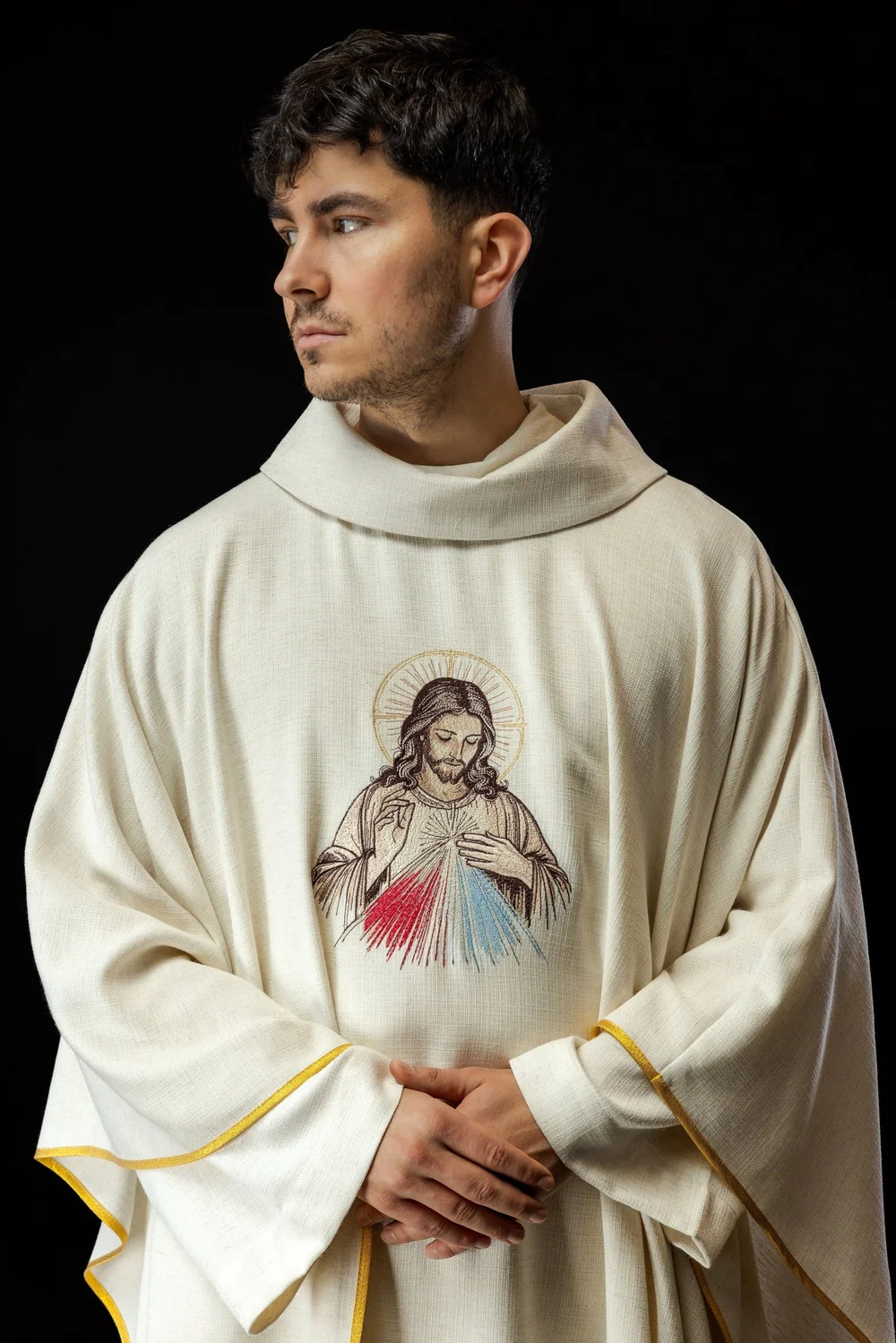 Ornat z wizerunkiem Jezusa Miłosiernego- ecru