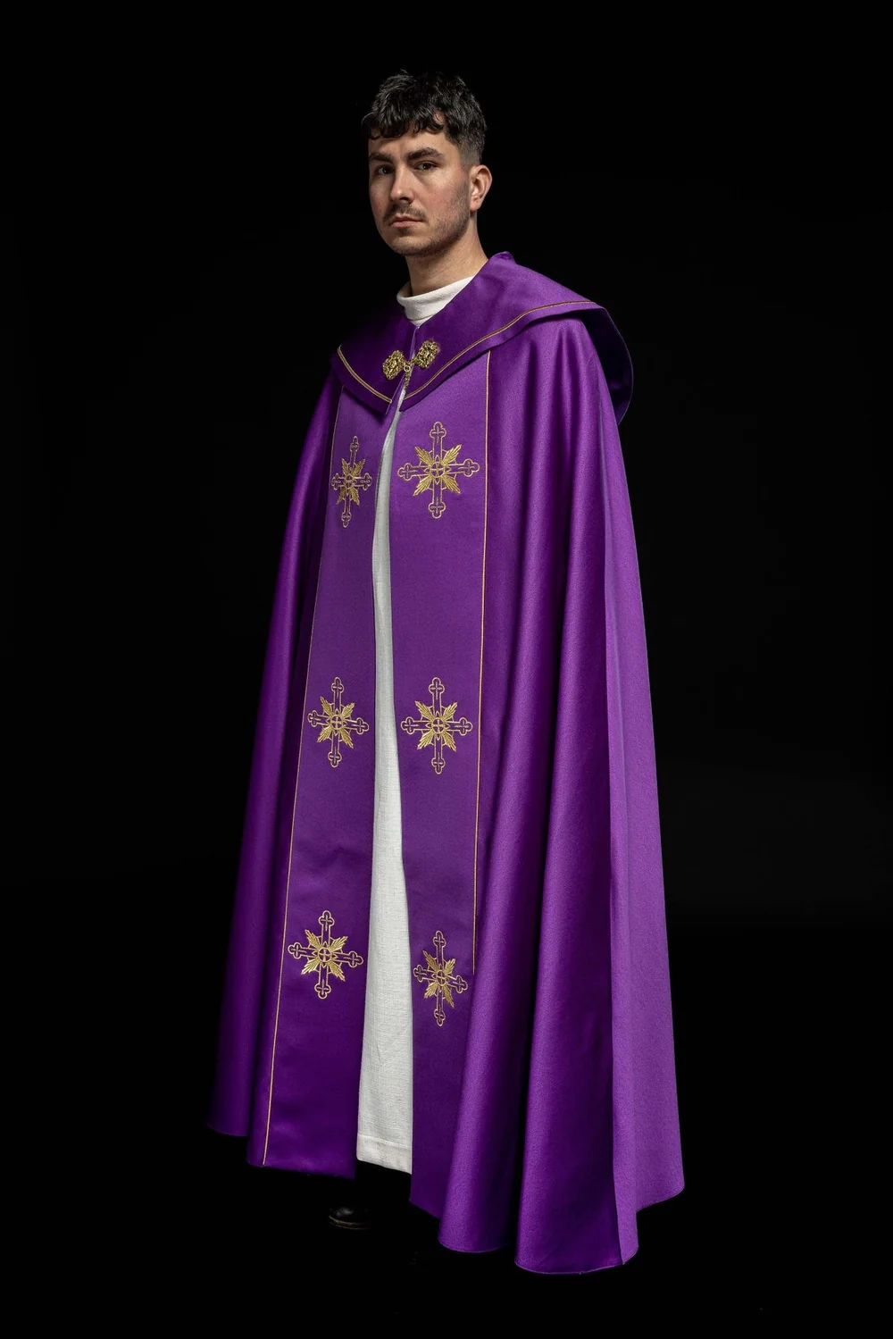 Kapa liturgiczna haftowana IHS - fioletowa (37)