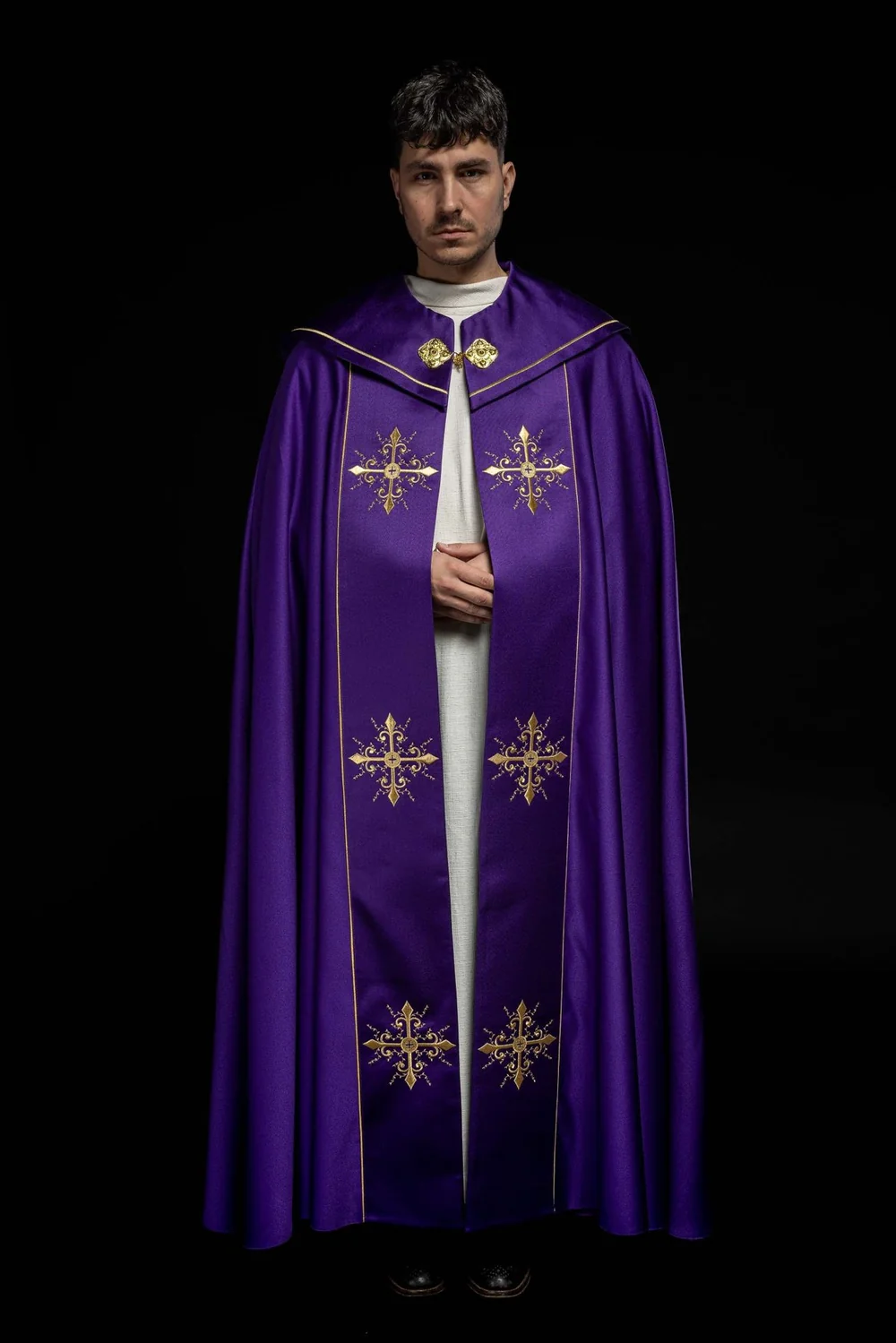 Kapa liturgiczna haftowana Krzyż - fioletowa (40)