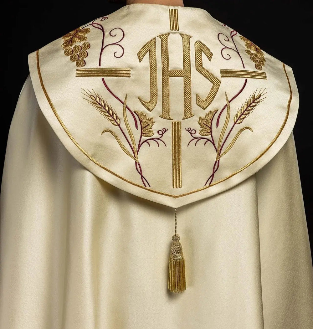 Kapa haftowana, IHS + winogrona - ecru satyna (4H)